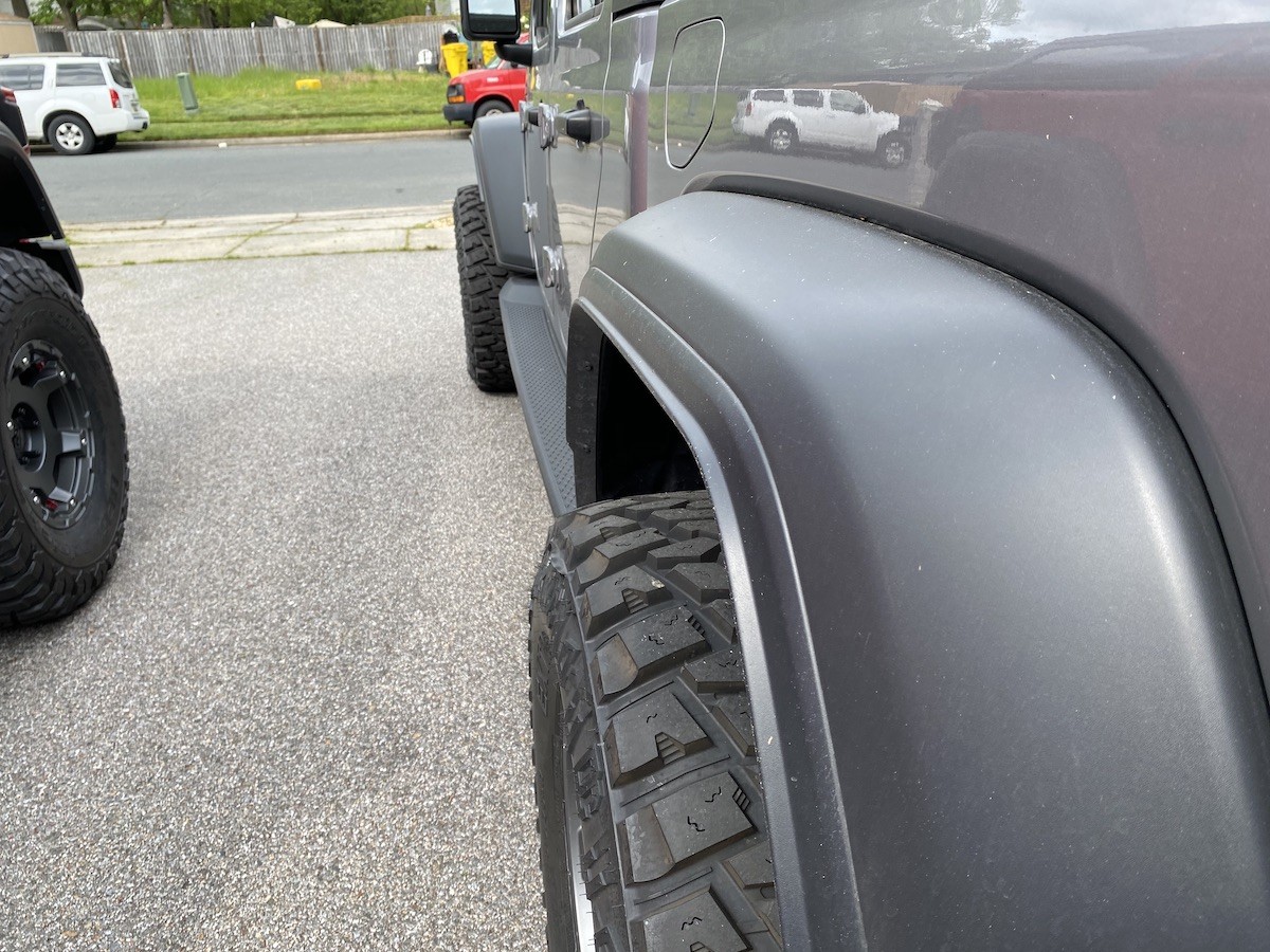 How To Spot a Max Tow Gladiator 4 Wheels and a Motor